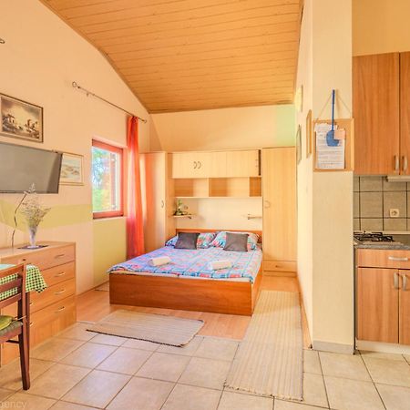 Zdenko Apartment Metajna Luaran gambar