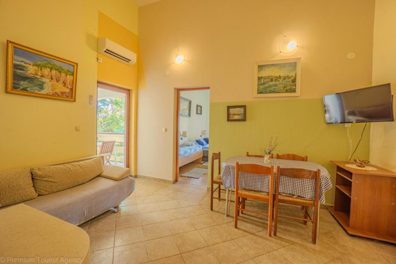 Zdenko Apartment Metajna Luaran gambar
