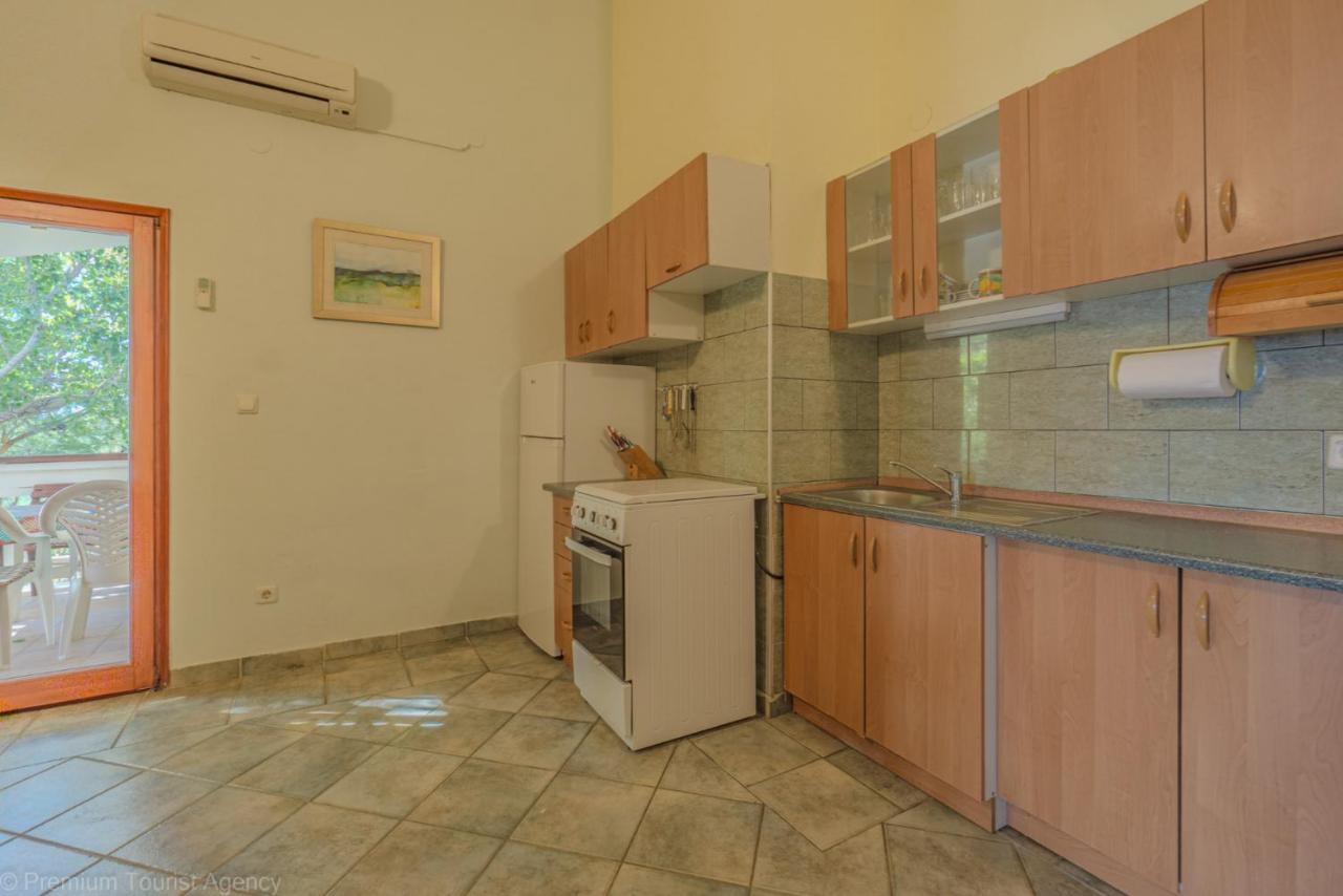 Zdenko Apartment Metajna Luaran gambar