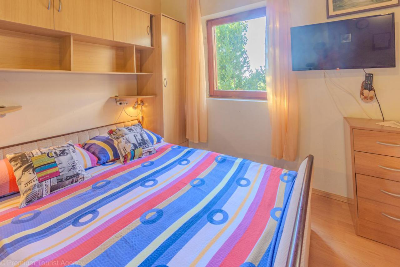 Zdenko Apartment Metajna Luaran gambar