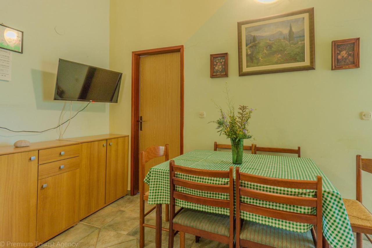 Zdenko Apartment Metajna Luaran gambar